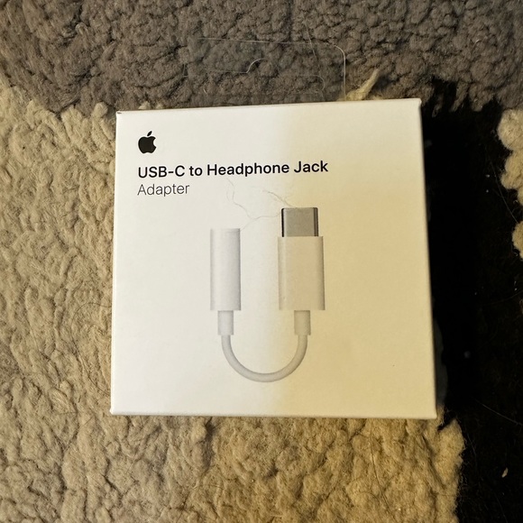 Apple USB-C to Headphone Jack Adapter - White - Picture 1 of 2